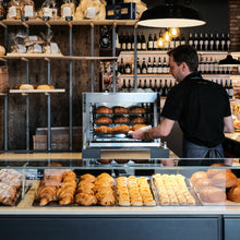 Carica l'immagine nel visualizzatore di Gallery, UNOX - BakerLux Speed.Pro - Four ultra rapide - 3 x plaques 460x330 - 400V