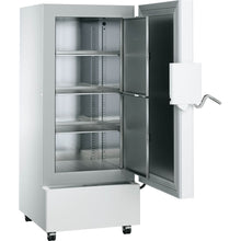 Charger l'image dans la galerie, LIEBHERR - Réfrigération médicale - Congélateur ultra-basse températures -86°C -  477 Litres, Refroidissement à l’air et alarme 72h